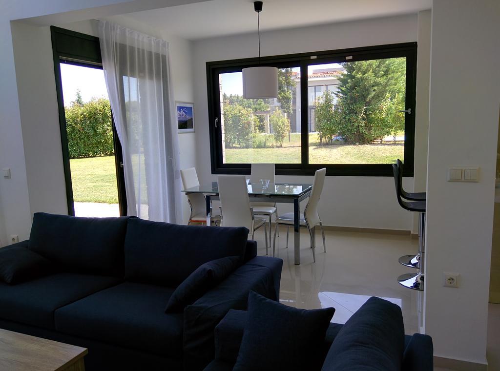 Sunny Sani Luxury Villas Room photo